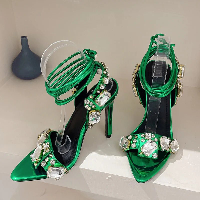Well Tailored Heels with a Graceful Silhouette