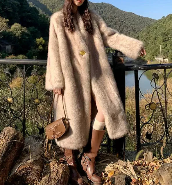 Classic Vintage & Enduringly Stylish Coat