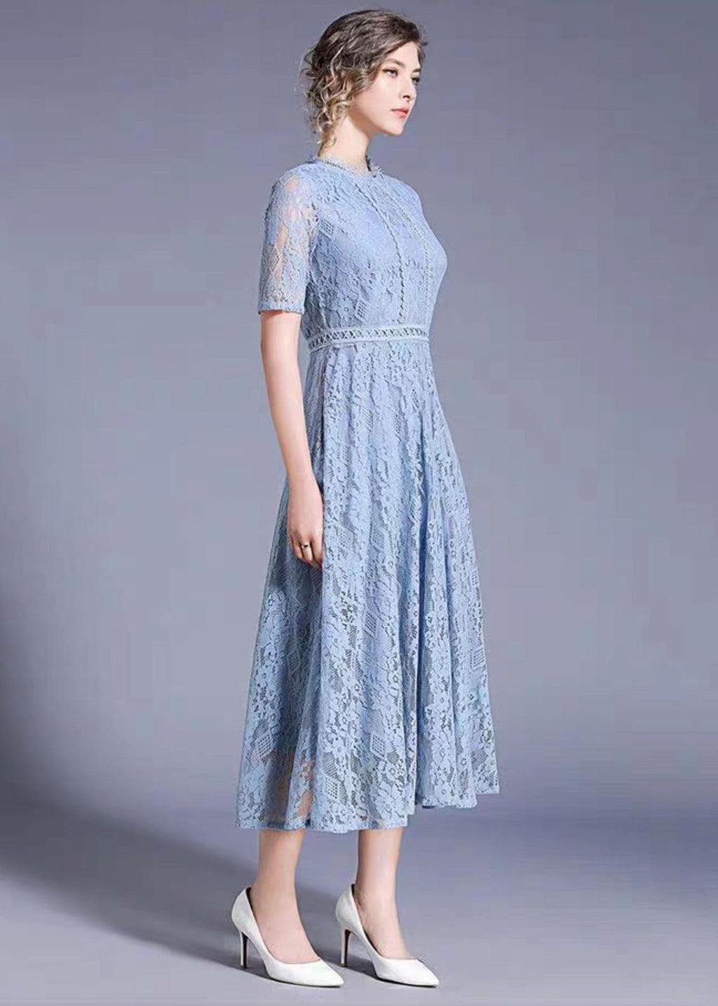 Beautifully Finished Dress in a Timeless Design