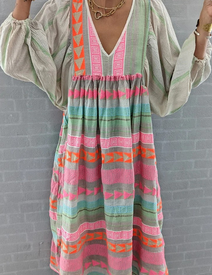Maxi dress with long sleeves and a V-neck