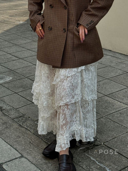 Sophisticated Garment with a Clean Classic Look