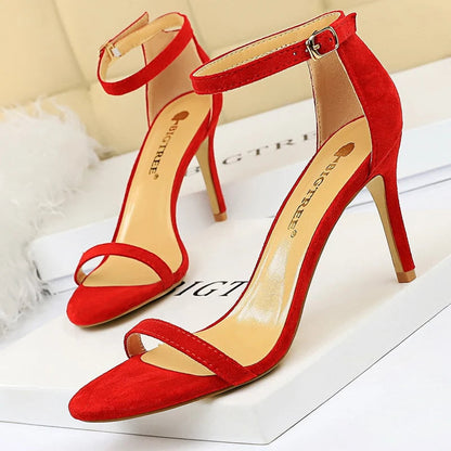 A Vintage Style Sandals with Delicate Timeless Details