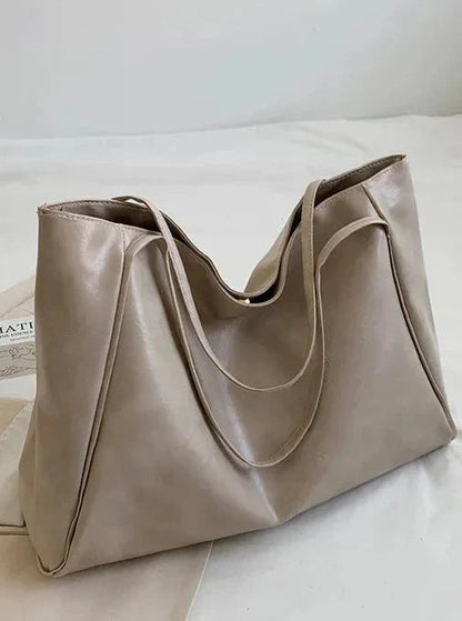Classic Vintage Bag with a Flattering Fit
