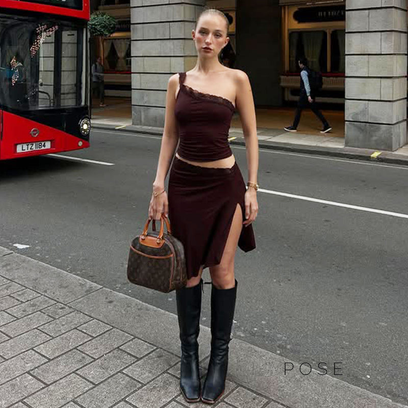Sophisticated Garment with a Clean Classic Look