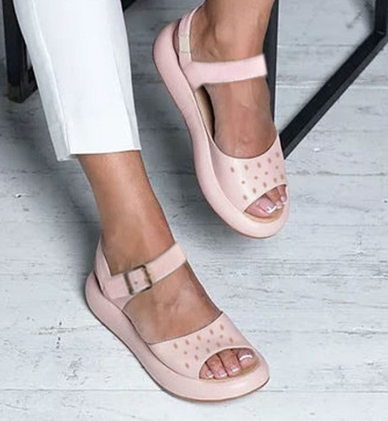 Open sandals with adjustable strap
