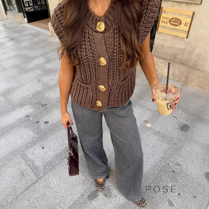 Gracefully Styled Garment for Any Occasion