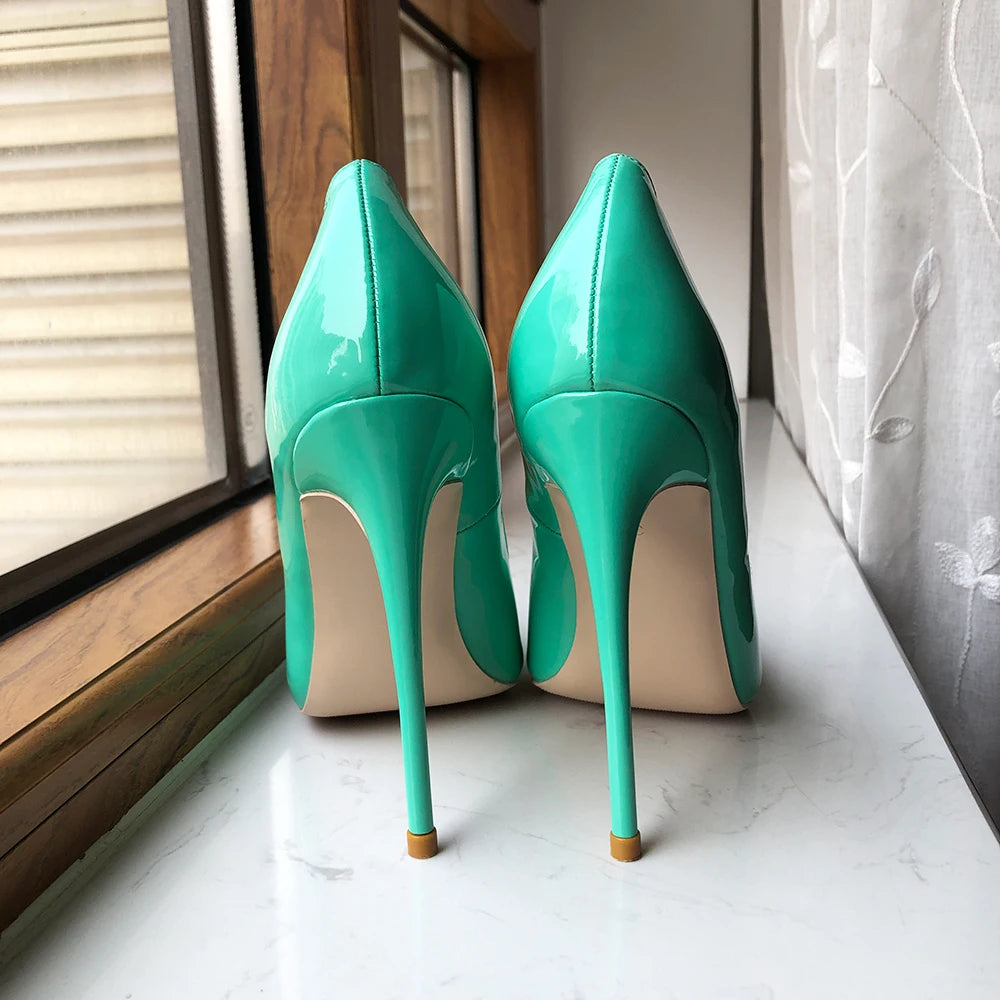 Classic Vintage Shoes with a Flattering Fit