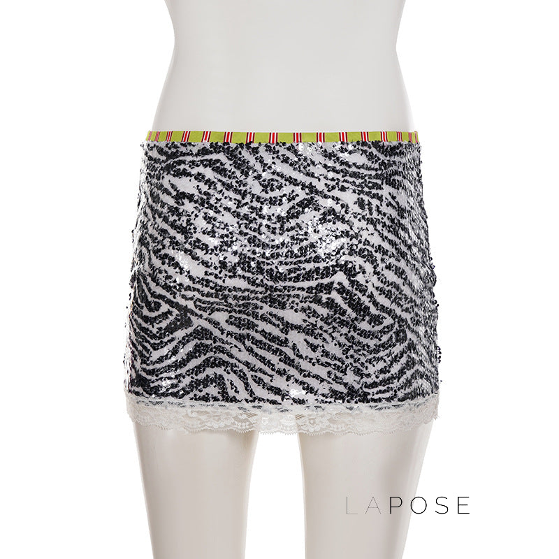 Effortlessly Elegant Garment with a Timeless Design