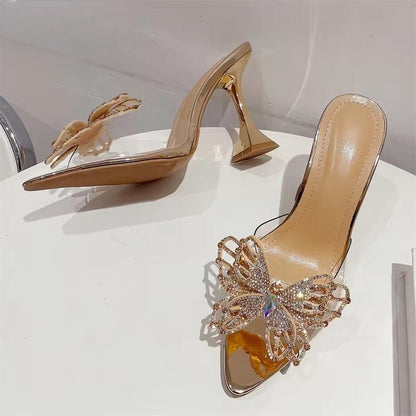 Polished Heels with an Effortless Classic Look