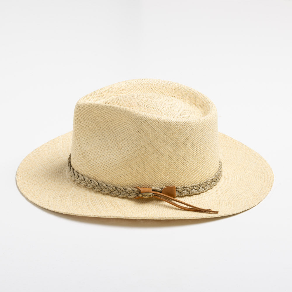 Polished Garment with an Effortless Classic Look