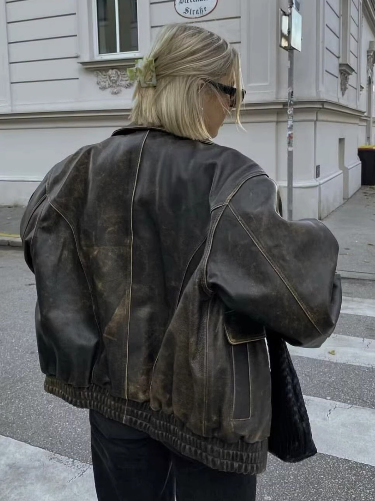 Elegantly Styled Jacket for Everyday Wear