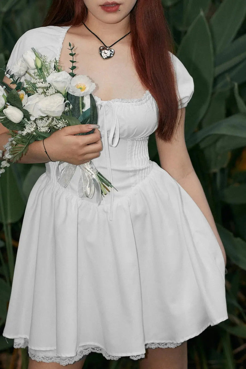 Effortlessly Elegant Dress with a Timeless Design