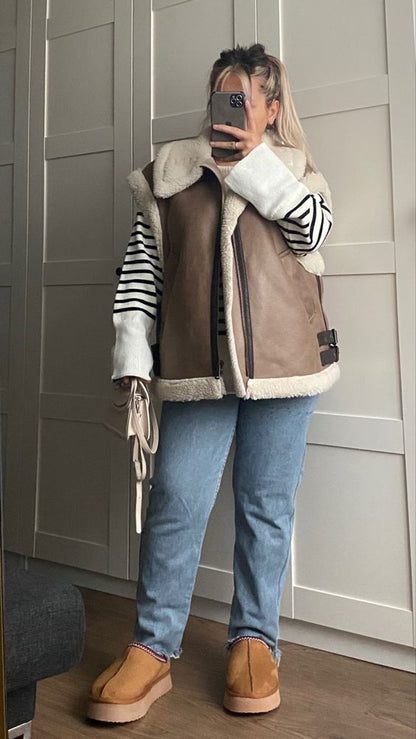 Gracefully Styled Jacket for Any Occasion