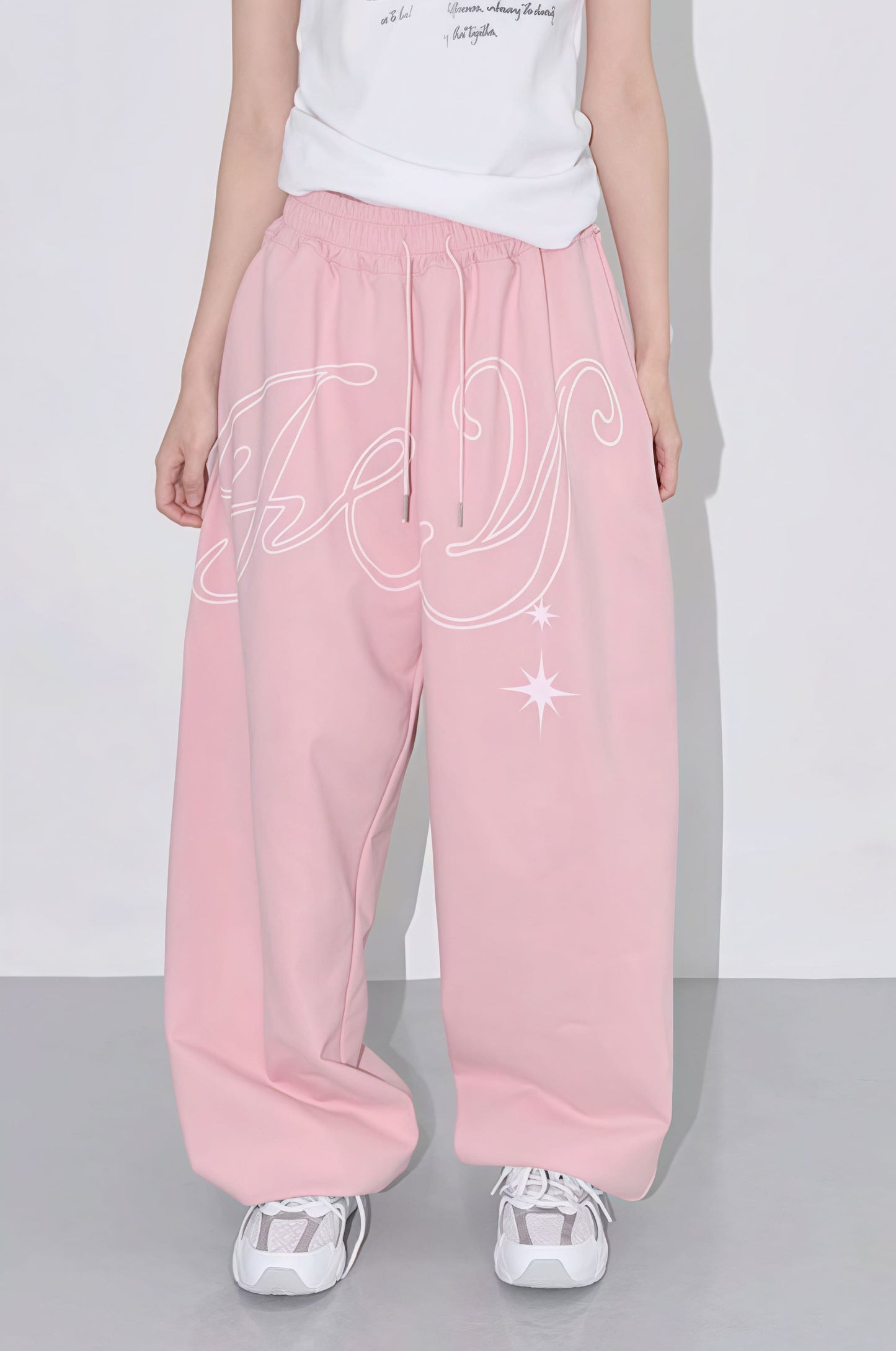 Elegantly Styled Pants for Everyday Wear