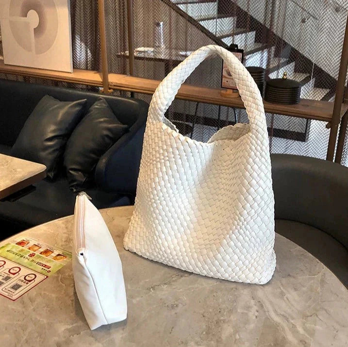 Beautifully Crafted Bag in a Classic Style