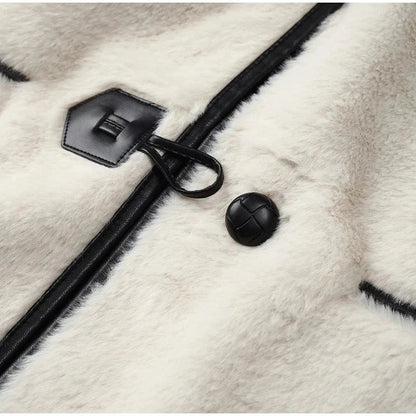 Elegantly Styled Coat for Everyday Wear