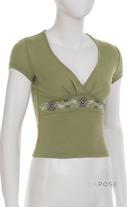 Classic Vintage & Enduringly Stylish Top