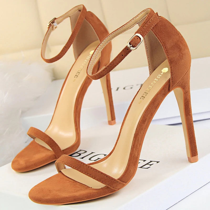 A Vintage Style Sandals with Delicate Timeless Details