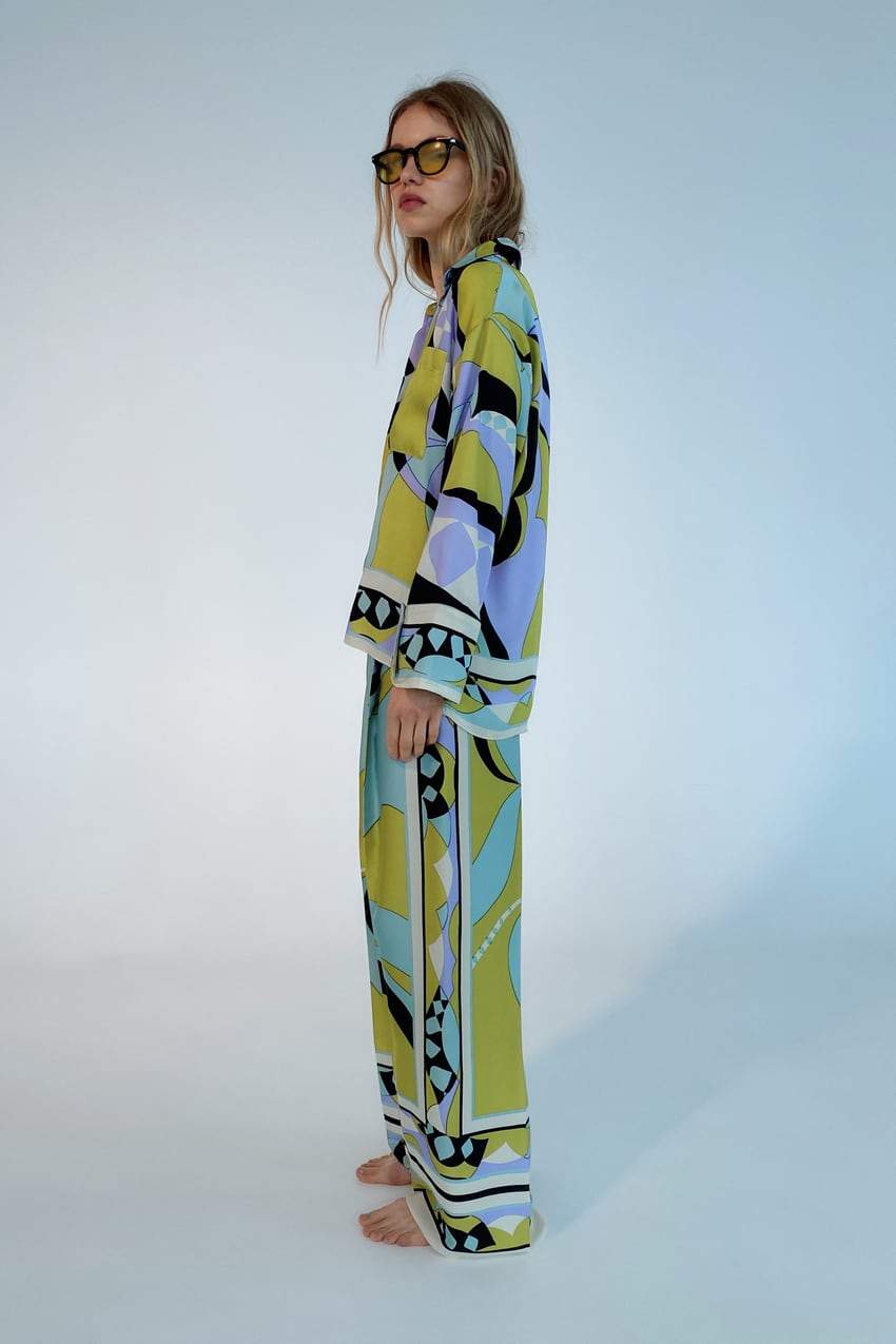 Gracefully Styled Blouse for Any Occasion
