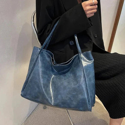 Classic Vintage Bag with a Flattering Fit