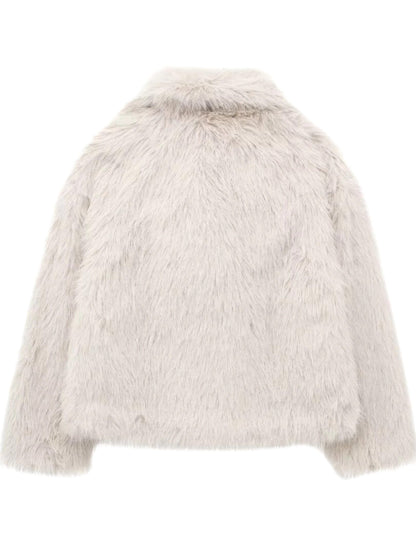Beautifully Finished Coat in a Timeless Design