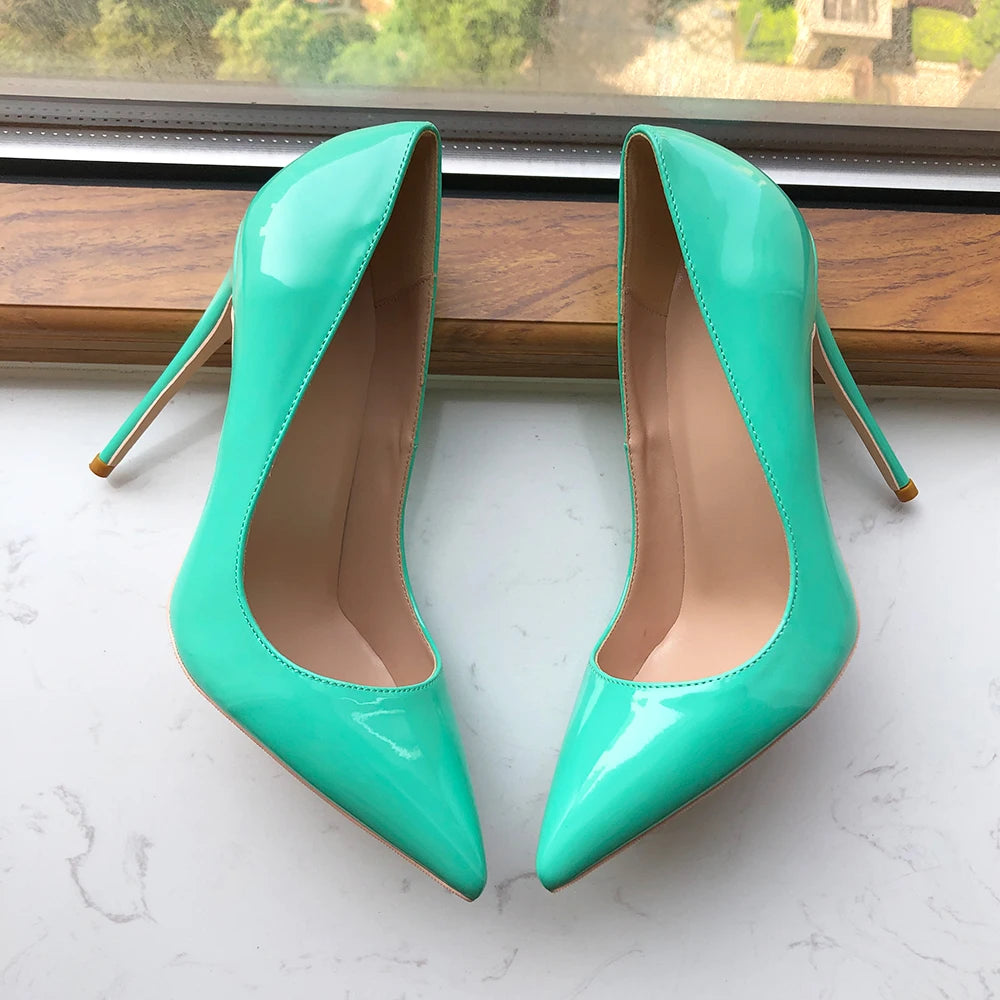 Classic Vintage Shoes with a Flattering Fit