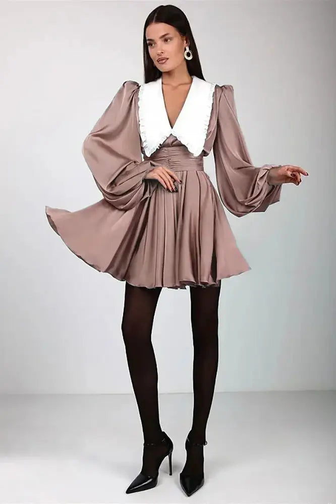 Beautifully Crafted Dress in a Classic Style