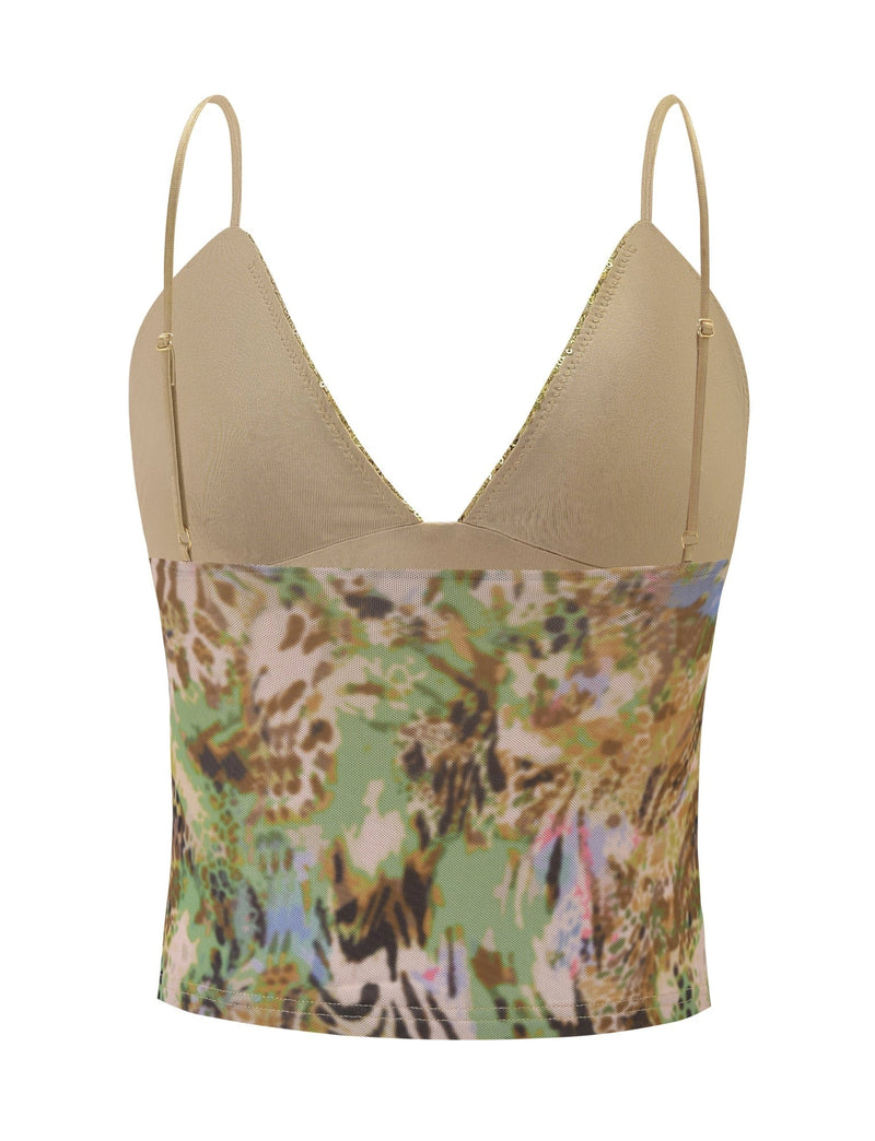 Effortlessly Elegant Top with a Timeless Design