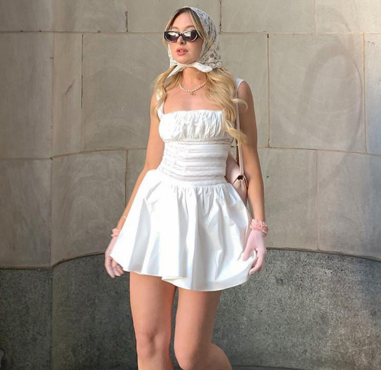 Beautifully Finished Dress in a Timeless Design