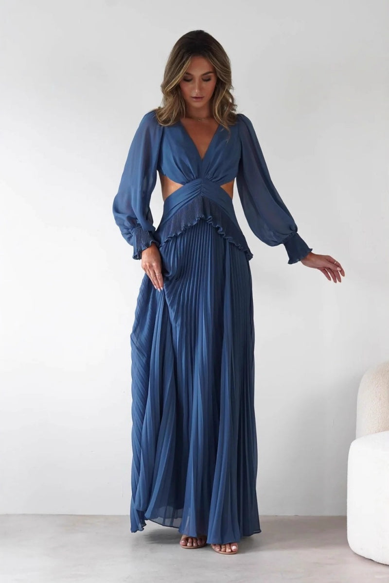 Effortlessly Elegant Garment with a Timeless Design