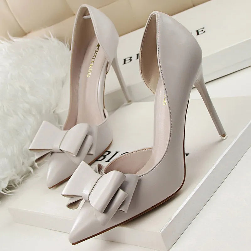 Beautifully Finished Heels in a Timeless Design