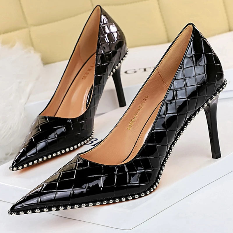 Polished Heels with an Effortless Classic Look