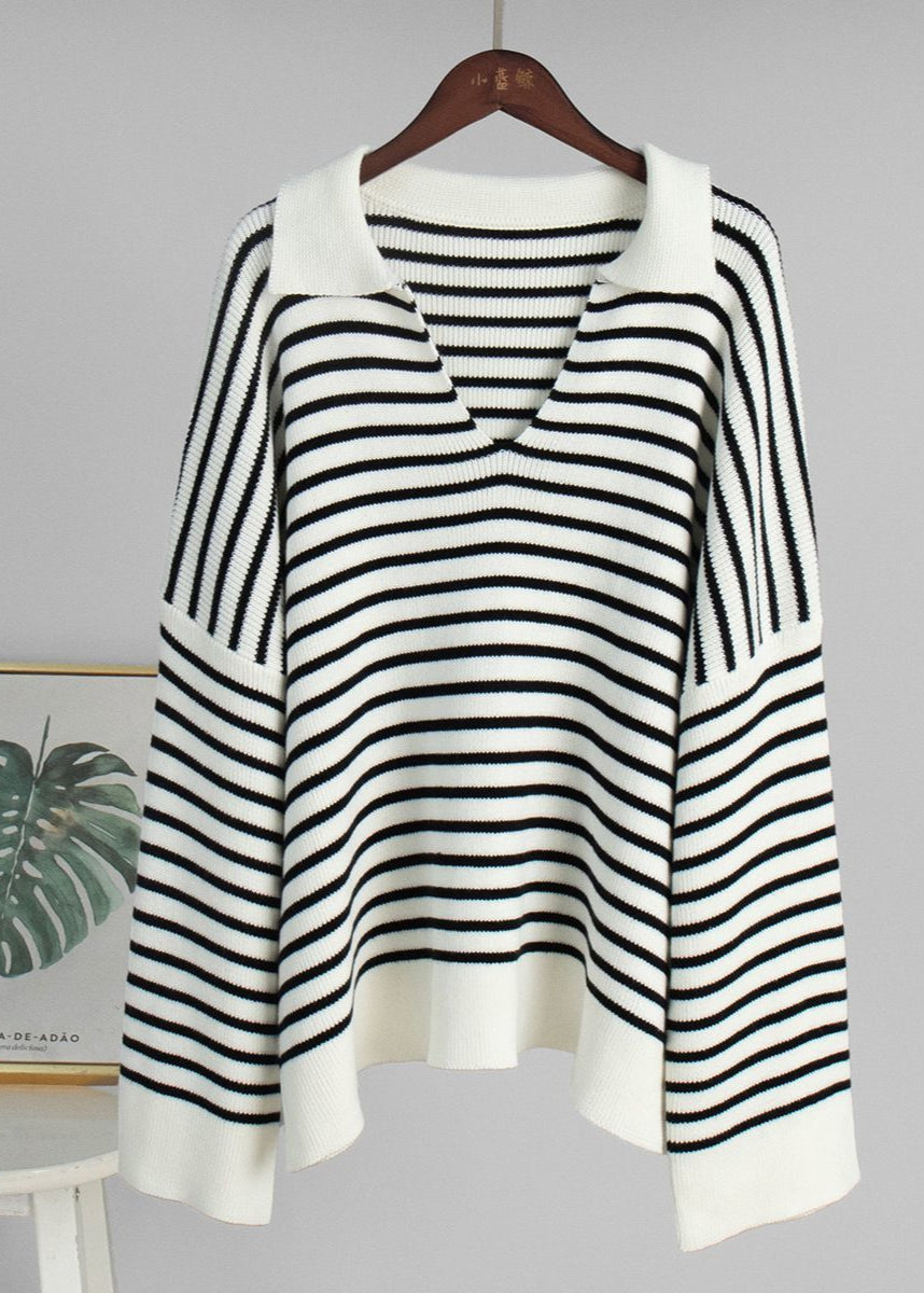 Classic Vintage Sweater with a Flattering Fit