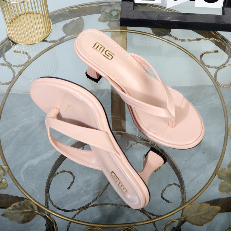 A Vintage Style Heels with Delicate Timeless Details