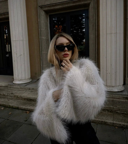 Elegantly Styled Coat for Everyday Wear