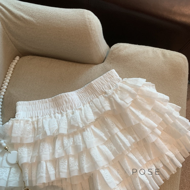 Sophisticated Garment with a Clean Classic Look