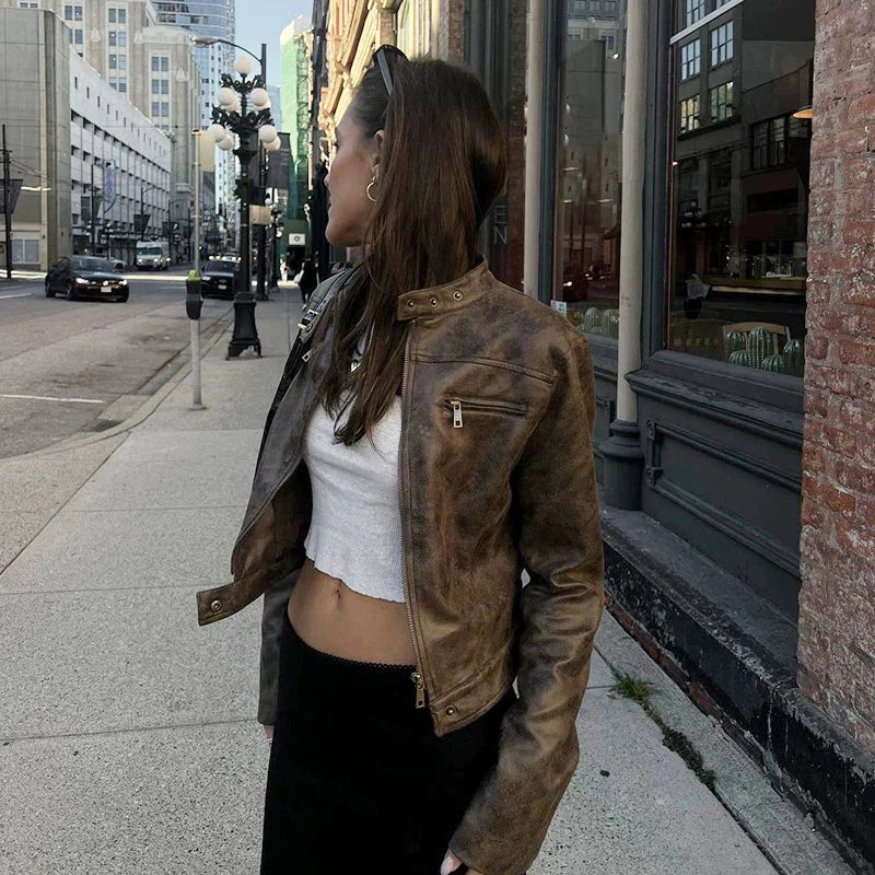 Effortlessly Elegant Jacket with a Timeless Design