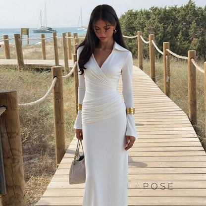 Beautifully Crafted Dress in a Classic Style