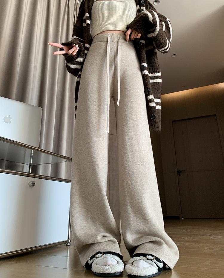 Polished Pants with an Effortless Classic Look