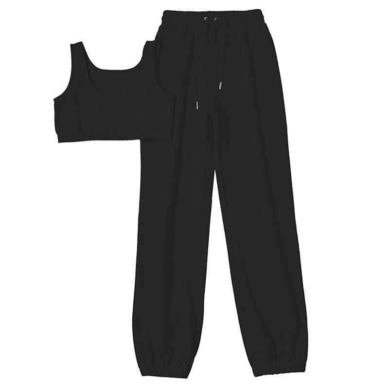 Sophisticated Trousers with a Clean Classic Look