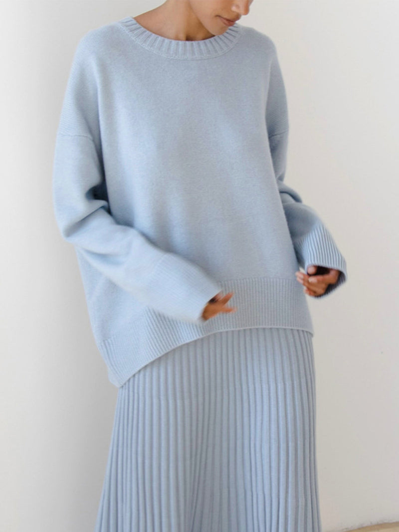 Classic Vintage Sweater with a Flattering Fit