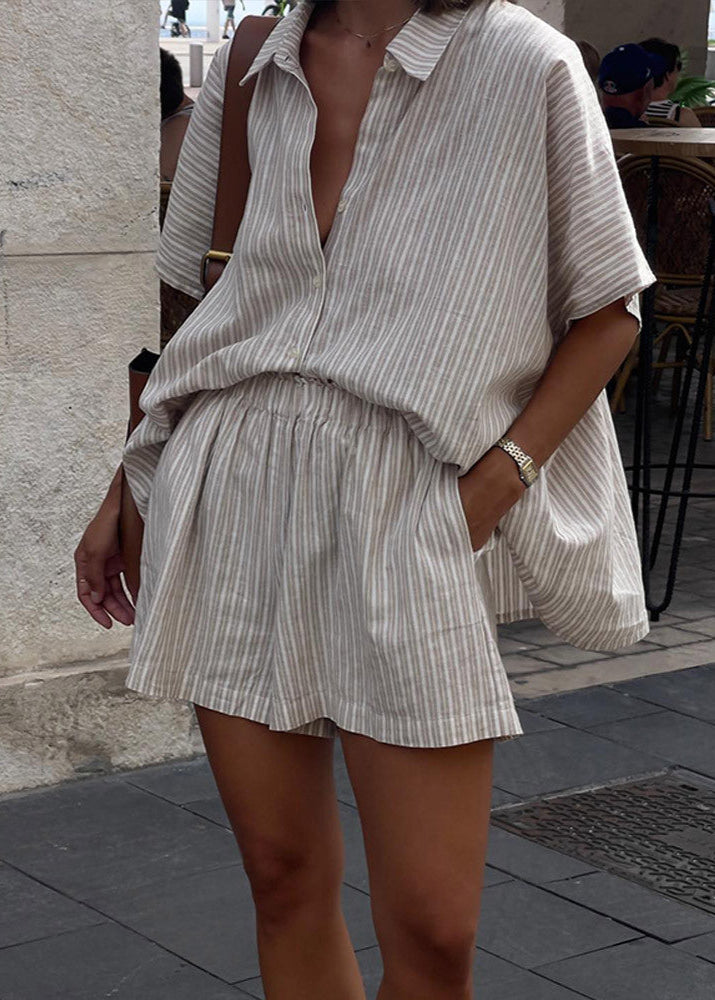 Effortlessly Elegant Garment with a Timeless Design