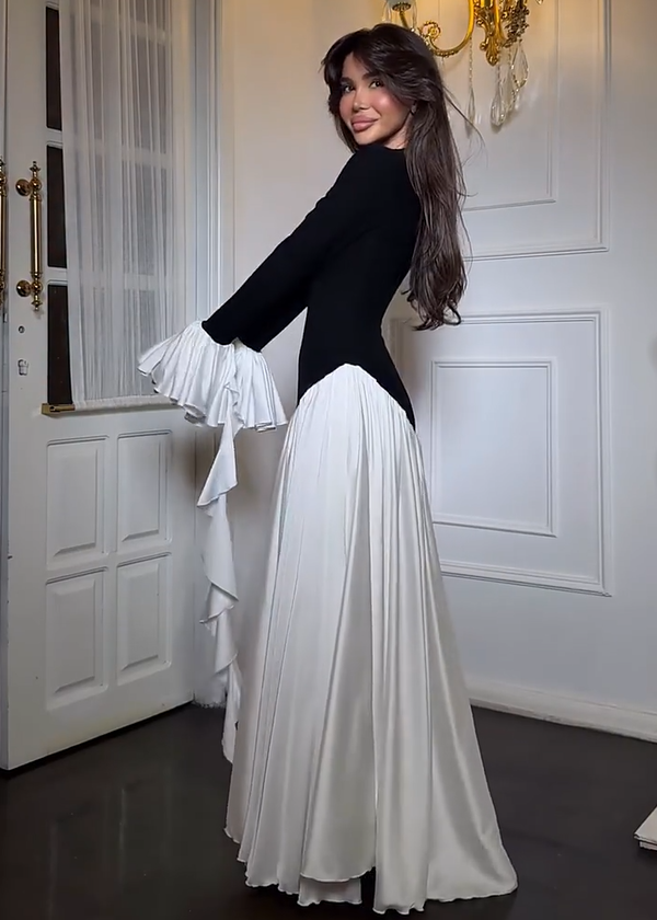 A Vintage Style Dress with Delicate Timeless Details