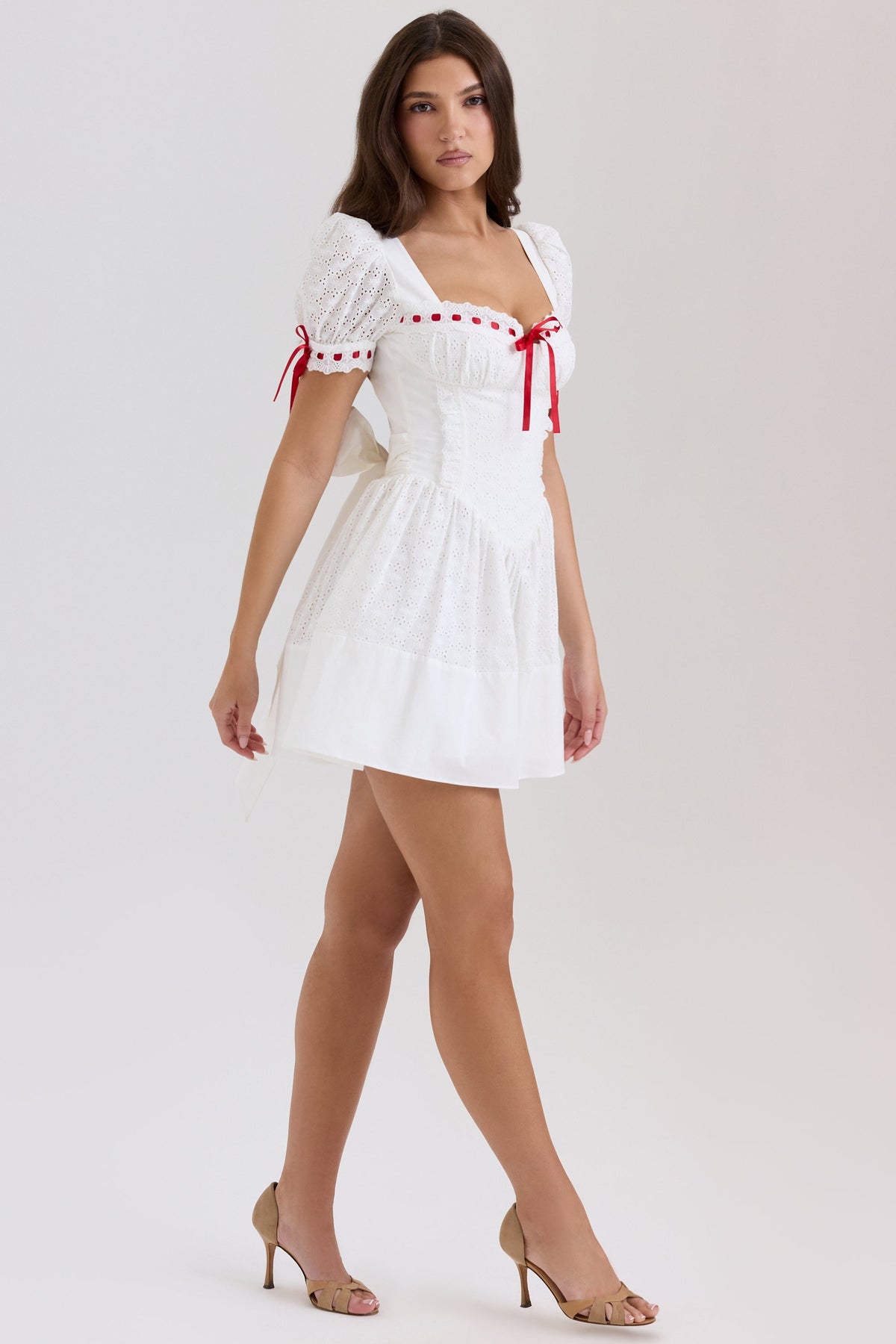 Classic Vintage Dress with a Flattering Fit