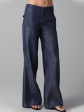 Classically designed trousers