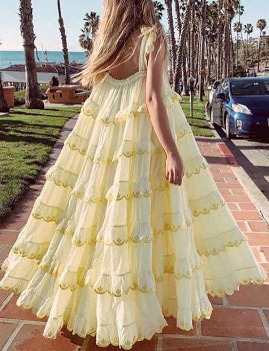 Gracefully Styled Dress for Any Occasion
