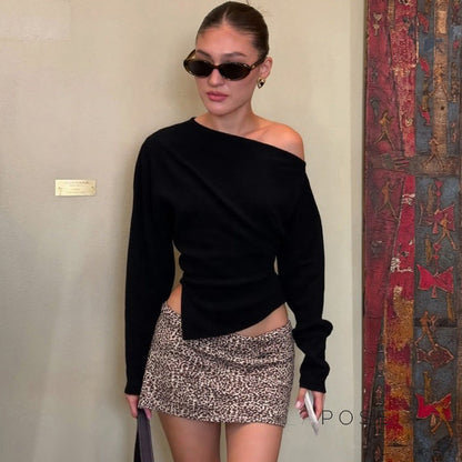 Beautifully Finished Top in a Timeless Design