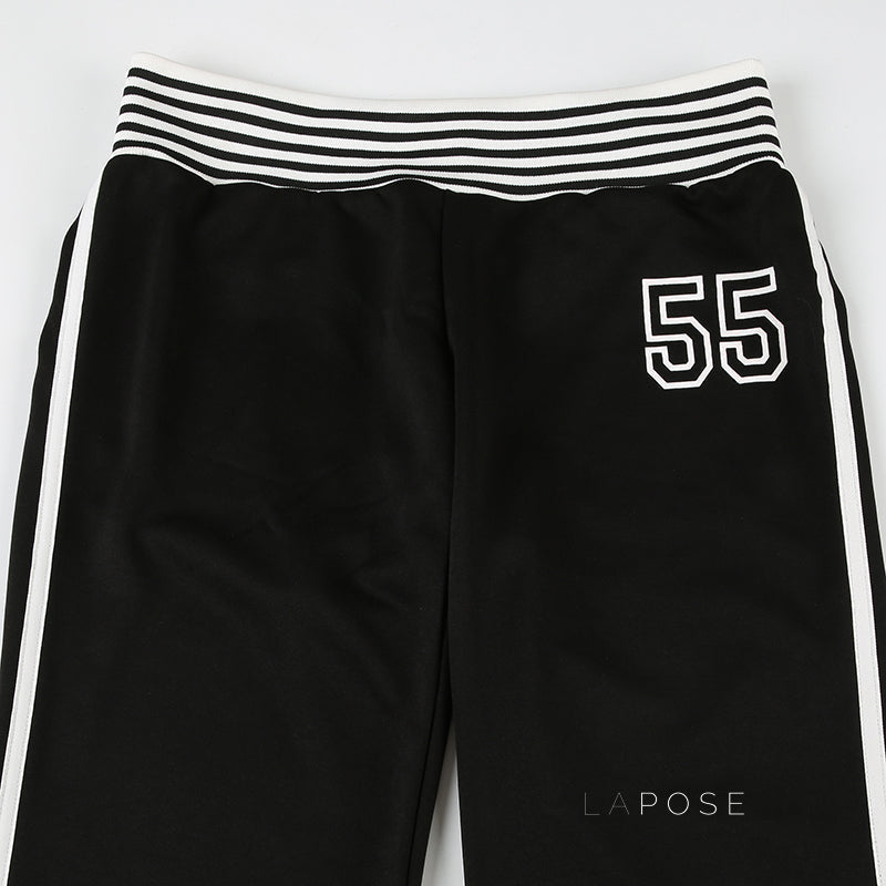 Classic Vintage Pants with a Flattering Fit