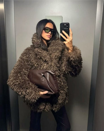Elegantly Styled Coat for Everyday Wear