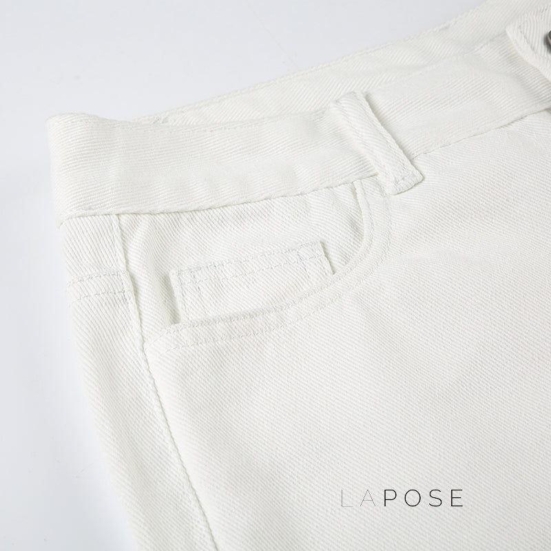 Sophisticated Garment with a Clean Classic Look